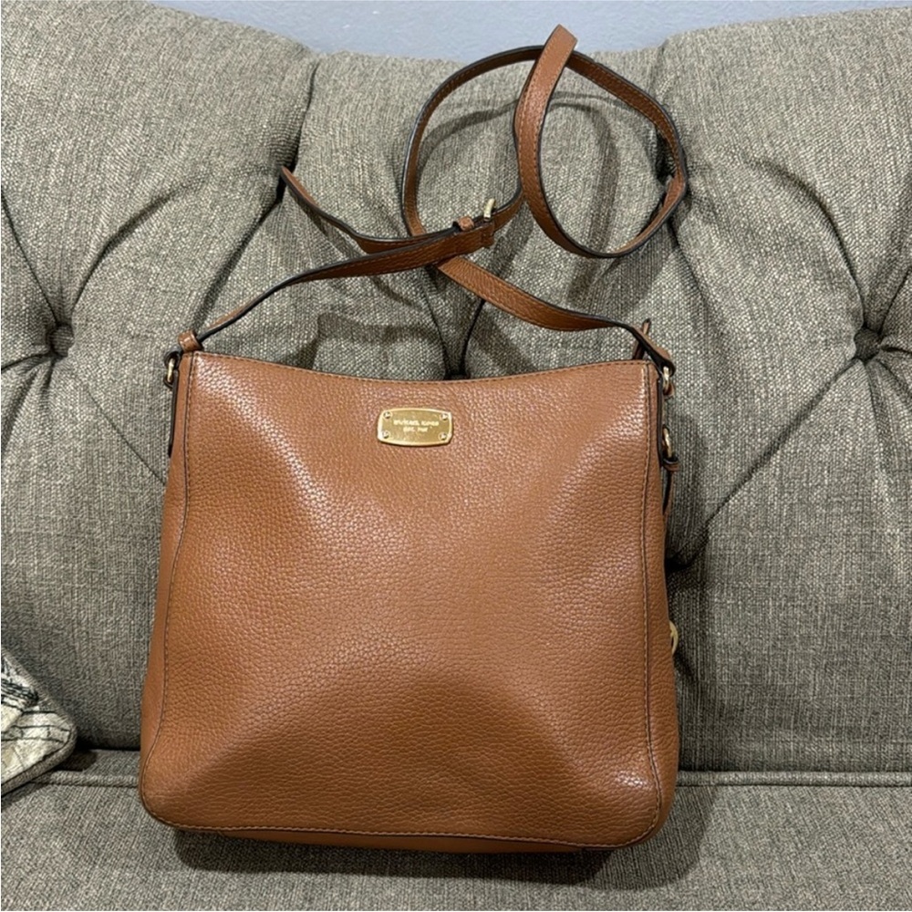 Michael Kors Jet Set Travel Brown Saffiano Leather Crossbody Messenger Purse